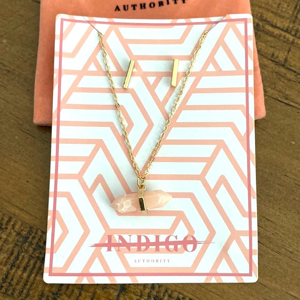 Indigo Authority - Coral Pink - Long Necklace & Earrings Set - New!